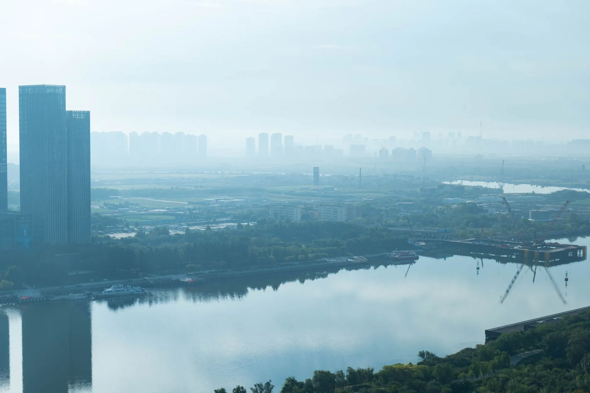 2025年安防监控系统技术升级趋势与硬盘录像机选型要点