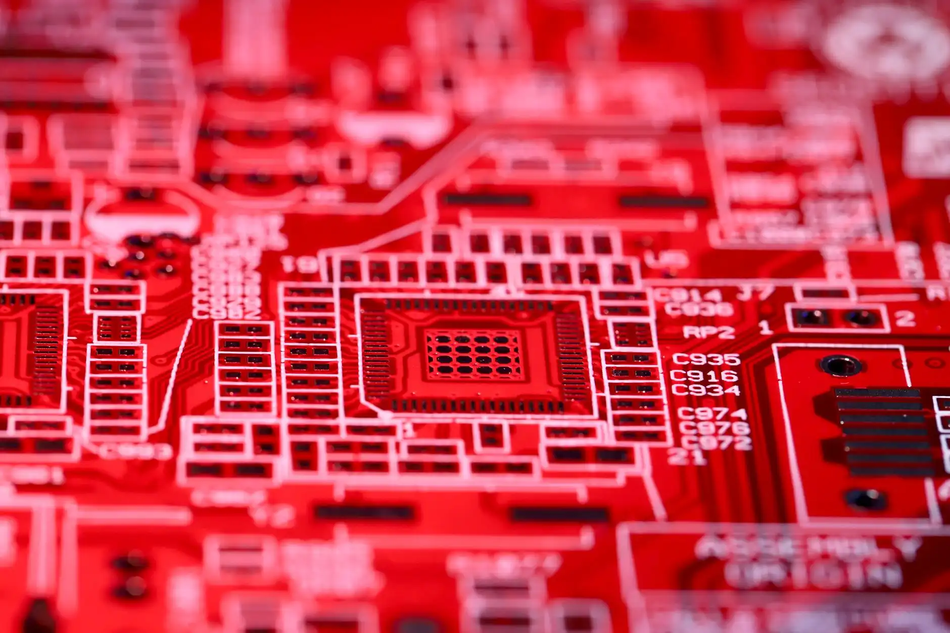 监控摄像头与硬盘录像机选型对比：中小型园区应用指南